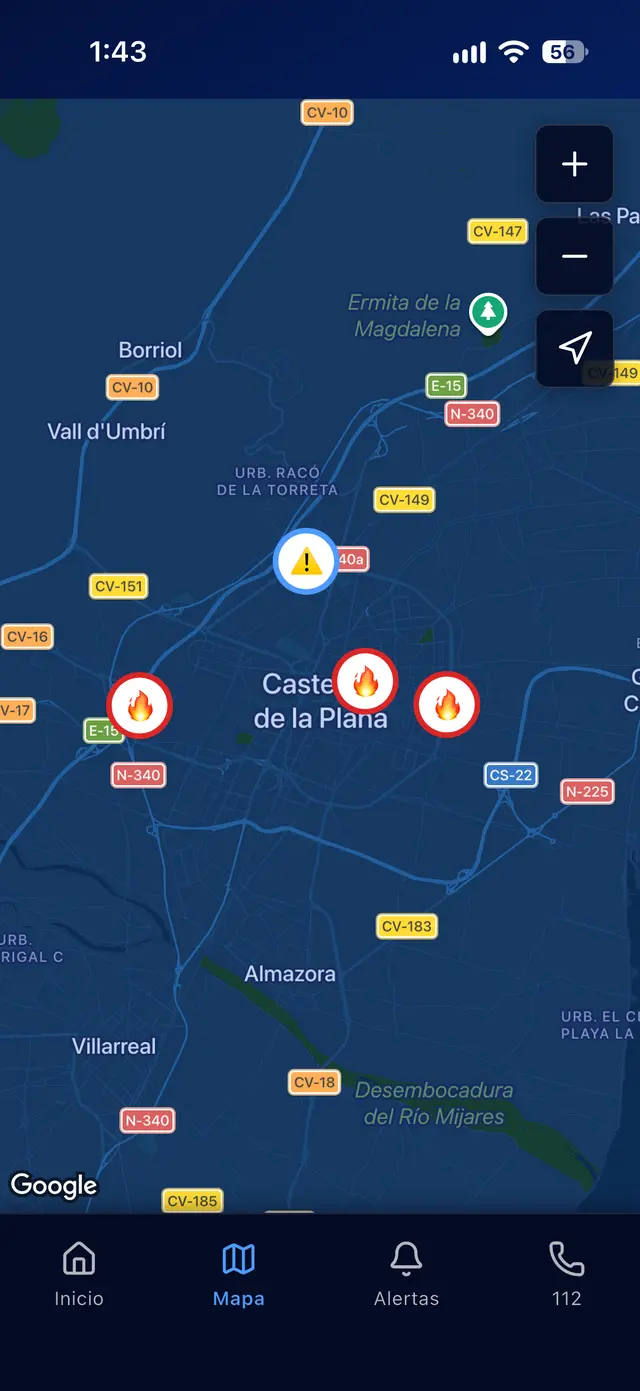 Mapa de incidencias activas sobre Castellón de la Plana, con avisos de incendio y de riesgo marcados en el mapa